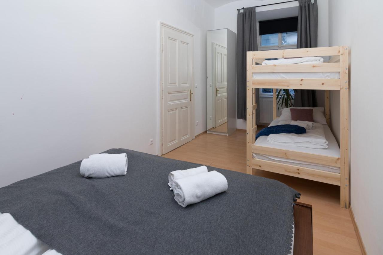 Spacious 2 Bedrooms Apartment In 4Th District Near Karlskirche Viena Exterior foto