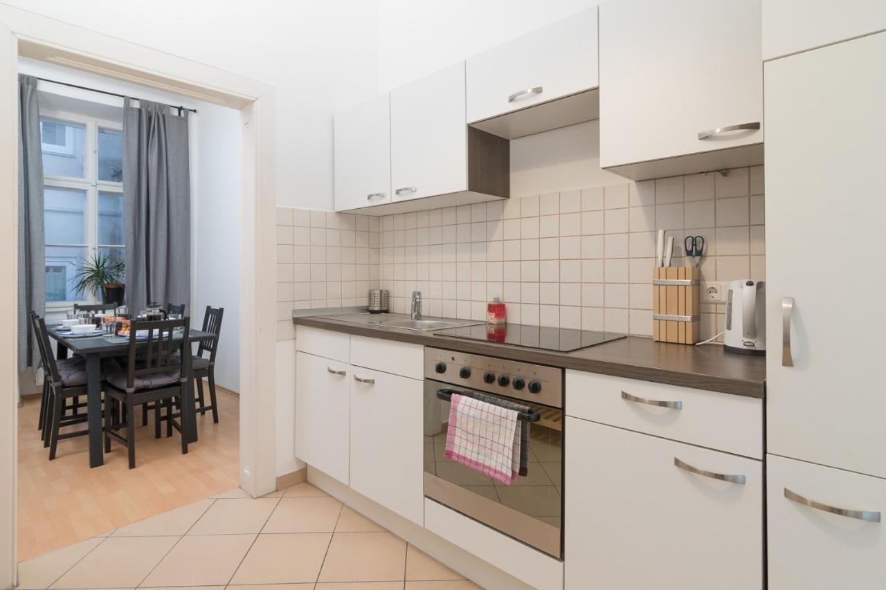 Spacious 2 Bedrooms Apartment In 4Th District Near Karlskirche Viena Exterior foto