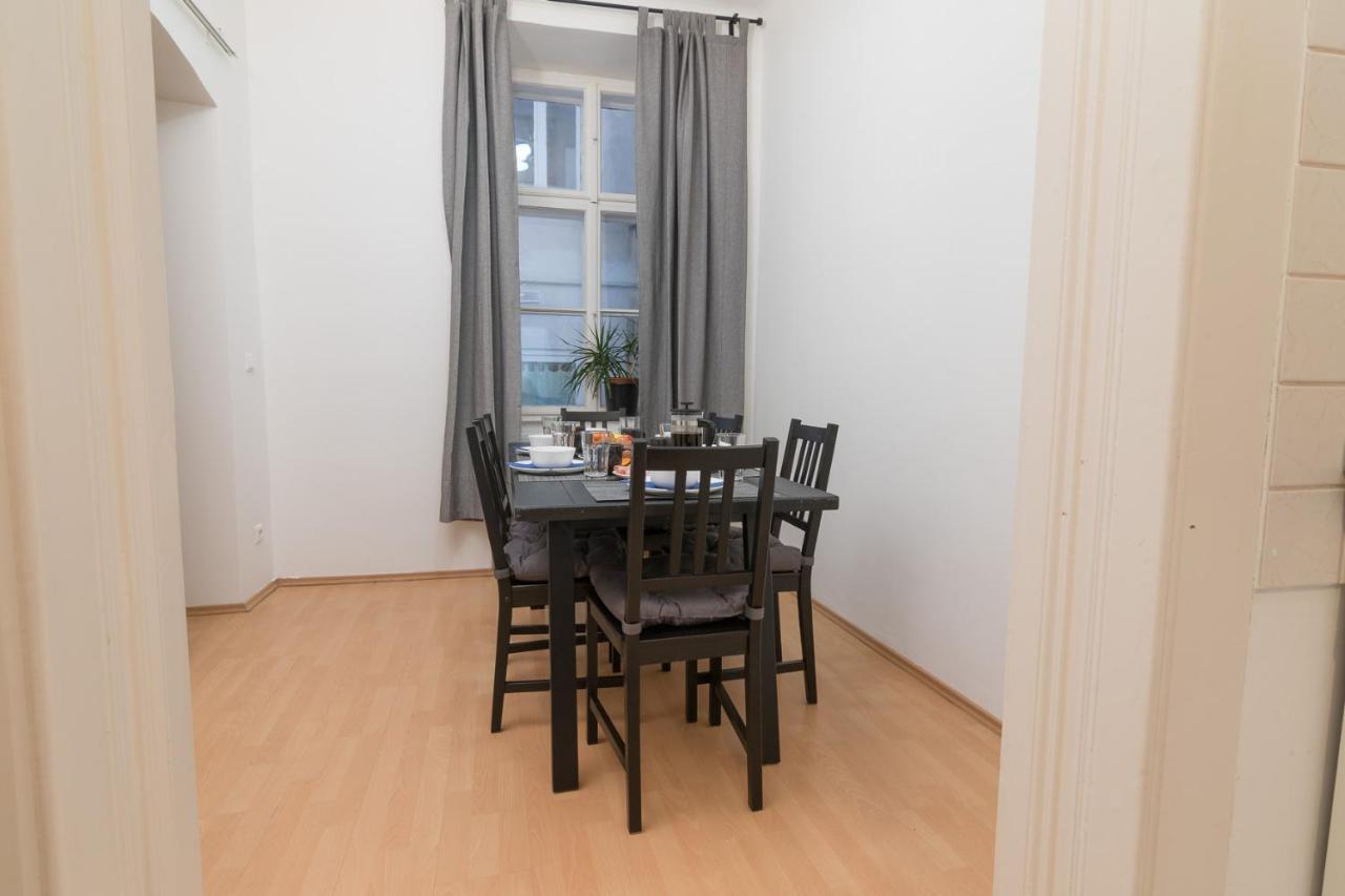 Spacious 2 Bedrooms Apartment In 4Th District Near Karlskirche Viena Exterior foto